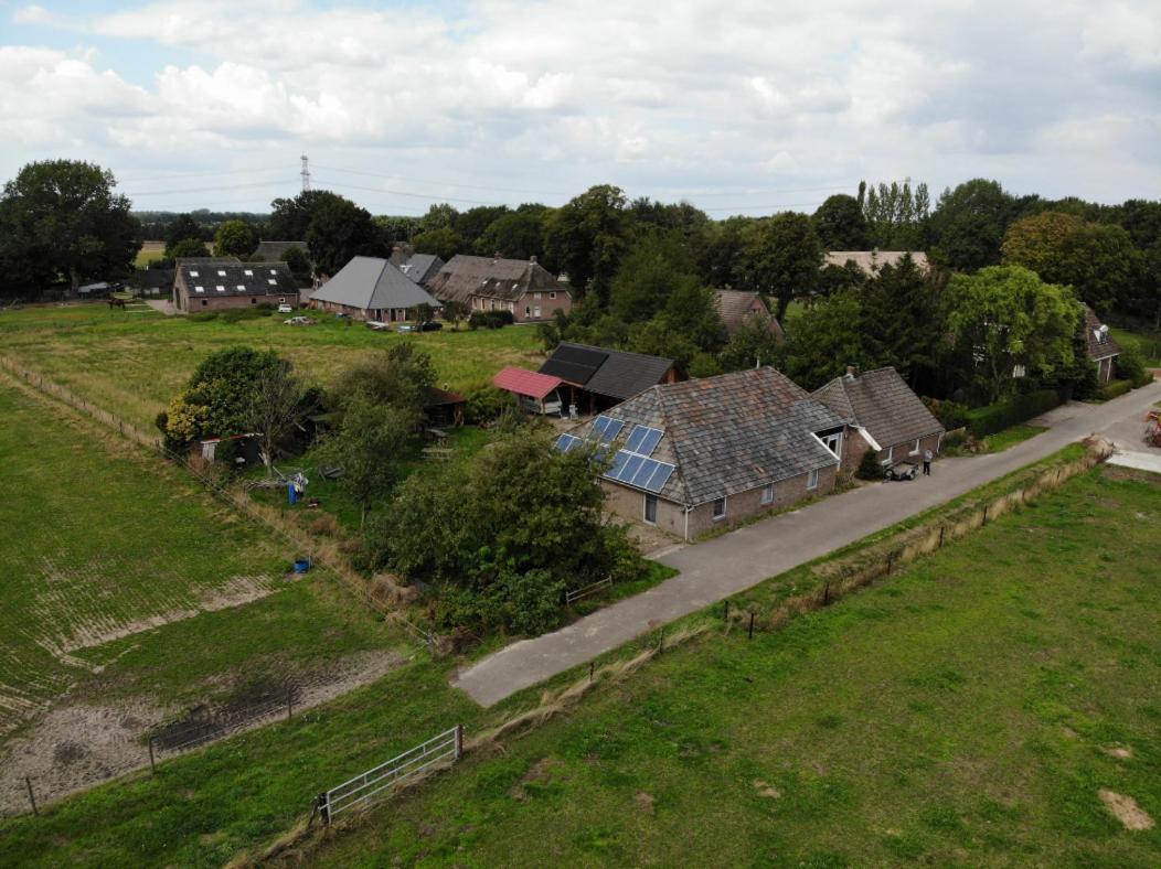 Logeerruimte In Gerenoveerde Boerderij In Wachtum Apartment Exterior photo